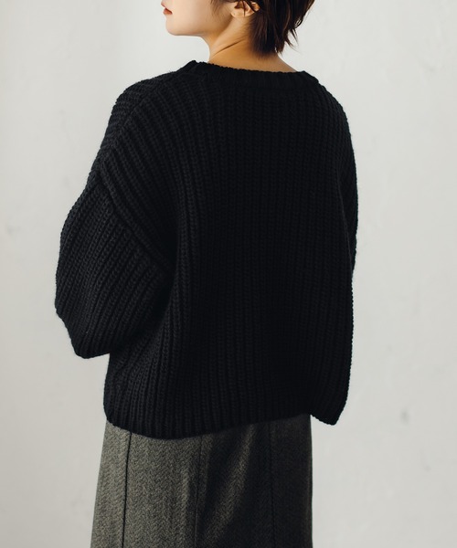 fupel（フぺル）の「ロービングヤーンアゼアミニット（ニット/セーター・レディース・ブラック/アイボリー/レッド・SMALL/MEDIUM）」の10枚目の写真