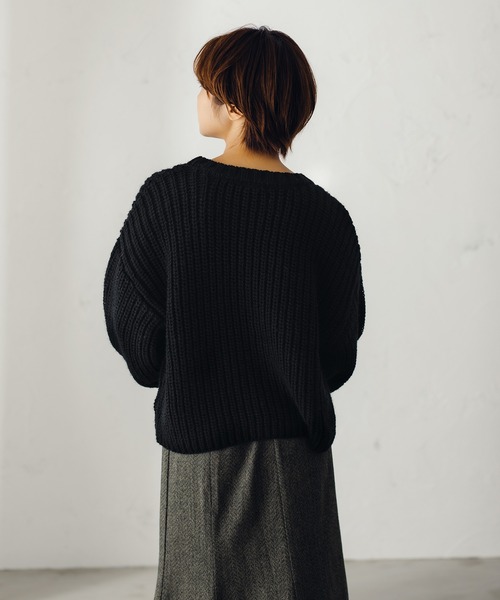 fupel（フぺル）の「ロービングヤーンアゼアミニット（ニット/セーター・レディース・ブラック/アイボリー/レッド・SMALL/MEDIUM）」の11枚目の写真