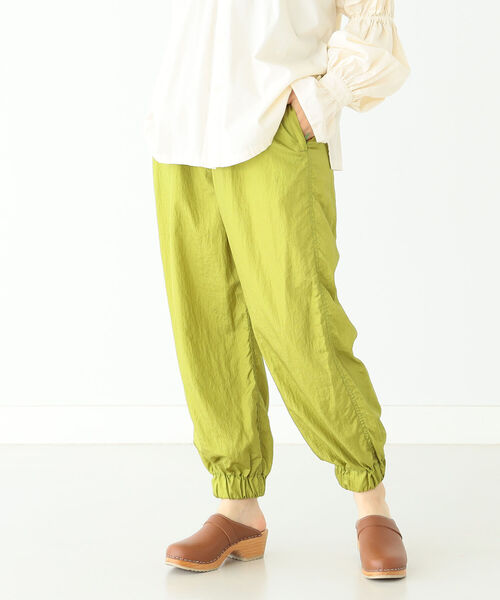 BEAMS BOY（ビームスボーイ）の「BEAMS BOY / ナイロン タフタ スポーツパンツ 22SS（その他パンツ・レディース・ピンク/ターコイズブルー/ライム・ONE SIZE）」の21枚目の写真