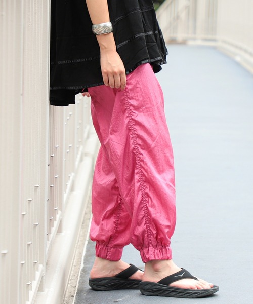 ビームスボーイ　パンツ　ピンク　花柄 62481183b_26_d_500.jpg