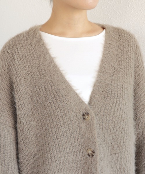 andme(アンドミー)の「フェザーヤーン長袖ニットカーディガン(カーディガン/ボレロ・レディース・ブラック/アイボリー/グレイッシュベージュ/ライム/オレンジ/パープル/レッド/ブルー/ブラウン・M)」の13枚目の写真