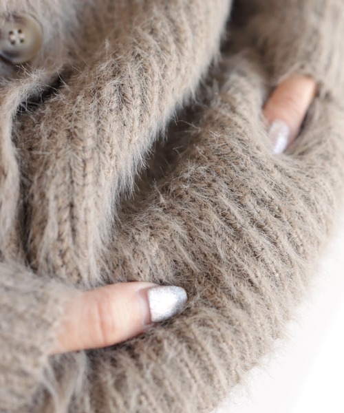 andme(アンドミー)の「フェザーヤーン長袖ニットカーディガン(カーディガン/ボレロ・レディース・ブラック/アイボリー/グレイッシュベージュ/ライム/オレンジ/パープル/レッド/ブルー/ブラウン・M)」の18枚目の写真