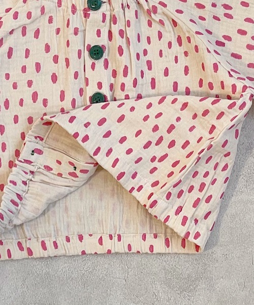 CALMIA（カルミア）の「ダブルガーゼ2WAYブラウス（70～90cm）（シャツ/ブラウス・キッズ・ライトブルー/オフホワイト・90/80/70）」の4枚目の写真