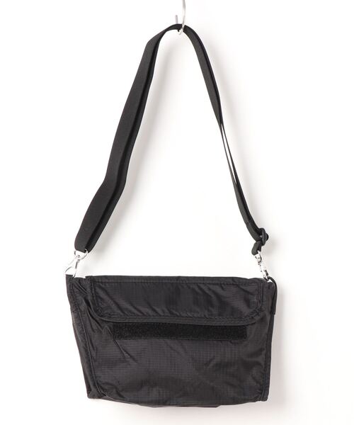 HUNTER(ハンター)の「【66】【HUNTER(ハンター)】ORG PACKABLE CROSSBODY(ショルダーバッグ・レディース・ブラック/ネイビー/シルバー/パープル/レッド/ピンク/イエロー/ホワイト/ホワイト系その他/ライトブルー/オリーブ/その他1/オレンジ/その他2/その他・FREE)」の16枚目の写真