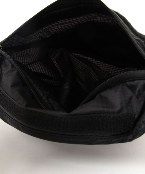 HUNTER(ハンター)の「【66】【HUNTER(ハンター)】ORG PACKABLE CROSSBODY(ショルダーバッグ・レディース・ブラック/ネイビー/シルバー/パープル/レッド/ピンク/イエロー/ホワイト/ホワイト系その他/ライトブルー/オリーブ/その他1/オレンジ/その他2/その他・FREE)」の18枚目の写真