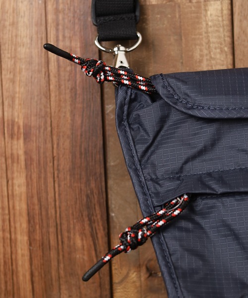 HUNTER(ハンター)の「【66】【HUNTER(ハンター)】ORG PACKABLE CROSSBODY(ショルダーバッグ・レディース・ブラック/ネイビー/シルバー/パープル/レッド/ピンク/イエロー/ホワイト/ホワイト系その他/ライトブルー/オリーブ/その他1/オレンジ/その他2/その他・FREE)」の21枚目の写真