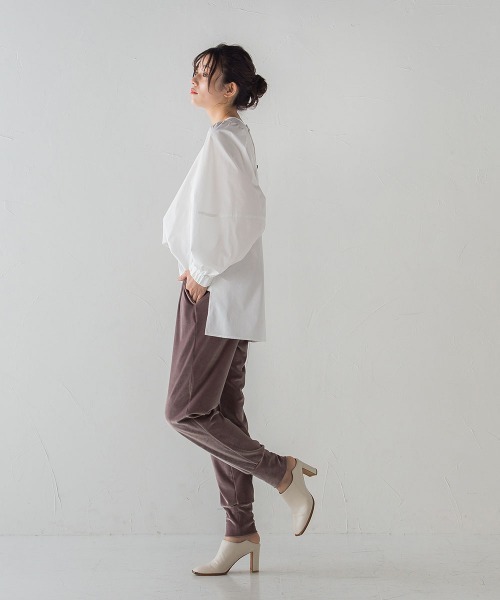 Droite lautreamont(ドロワットロートレアモン)の「ベロアジョガーパンツ≪洗える≫(カーゴパンツ・レディース・ベージュ/オフホワイト・S/M)」の5枚目の写真
