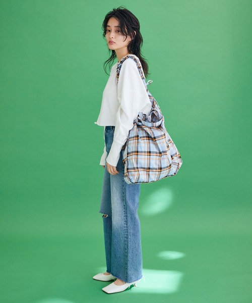 ADAM ET ROPE'（アダムエロペ）の「〈追加〉プリント2WAYバッグ（トートバッグ・レディース・サックスブルー/オレンジ/ブルー/イエロー/ブルー系その他4/ベージュ・FREE）」の21枚目の写真