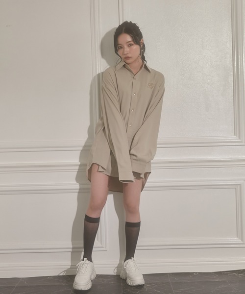 ANDGEEBEE（アンジービー）の「UNISEX カラーシャツ（シャツ/ブラウス・レディース・ベージュ/ブルー・MEDIUM）」の13枚目の写真