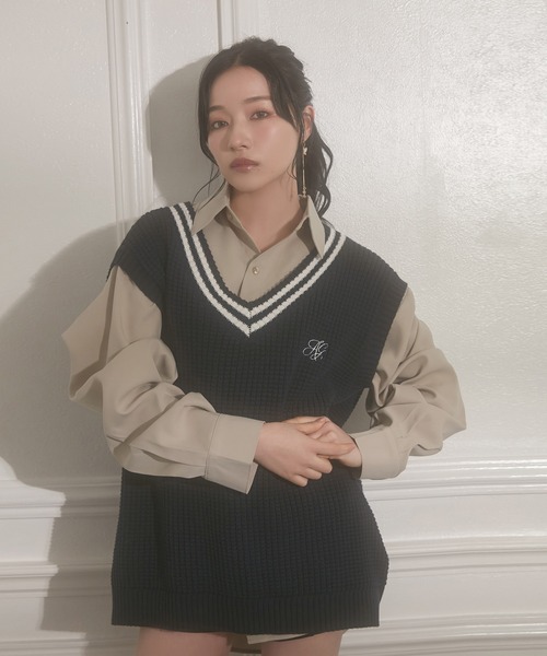 ANDGEEBEE（アンジービー）の「UNISEX カラーシャツ（シャツ/ブラウス・レディース・ベージュ/ブルー・MEDIUM）」の17枚目の写真