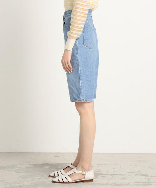 TOMORROWLAND （トゥモローランド）の「コットンデニム ハーフパンツ（その他パンツ・レディース・ライトブルー/ブラック・36/34/32）」の8枚目の写真