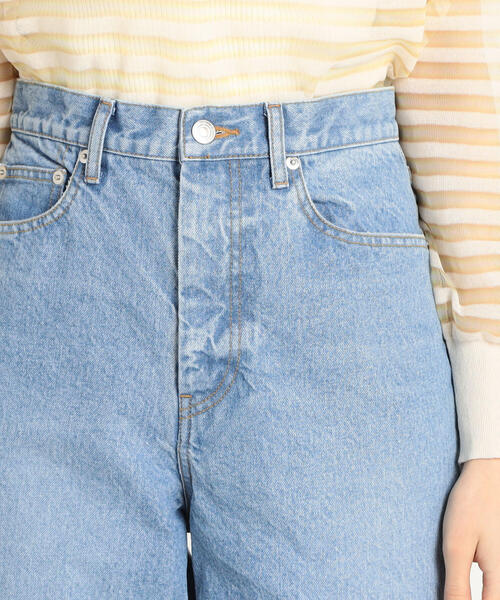 TOMORROWLAND （トゥモローランド）の「コットンデニム ハーフパンツ（その他パンツ・レディース・ライトブルー/ブラック・36/34/32）」の11枚目の写真
