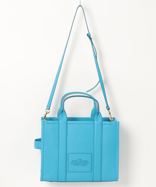 MARC JACOBS レザートートバッグ ライトブルー MARC JACOBS(マークジェイコブス)の「THE LEATHER MEDIUM TOTE