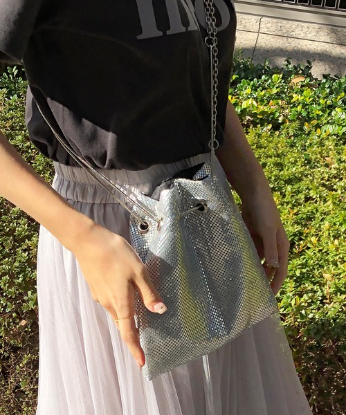 DouDou（ドゥドゥ）の「メタルチェーンポシェット（ショルダーバッグ・レディース・シルバー/ゴールド・FREE）」の13枚目の写真