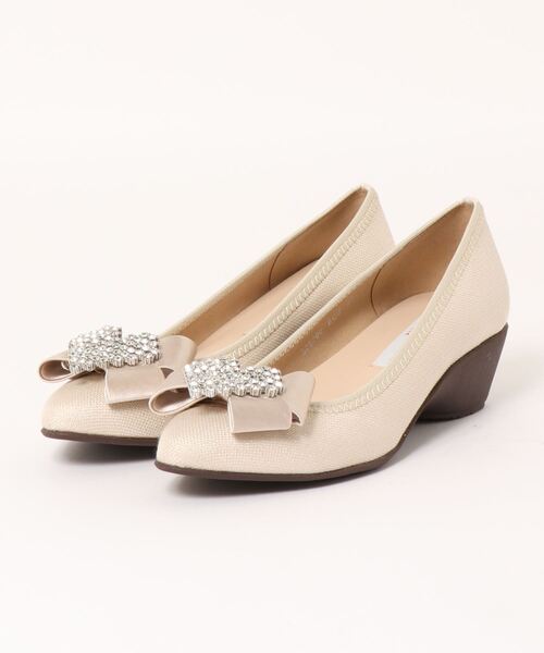 Bridget Birkin(ブリジットバーキン)の「【Bridget Birkin walk】ハートビジューリボンウォーキングパンプス(525200)(パンプス・レディース・ブラック/ベージュ/ネイビー・22.5/23/23.5/24/24.5)」の6枚目の写真