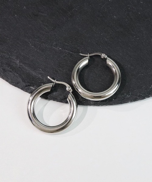 blackdia ocean（ブラックダイヤオーシャン）の「blackdia ocean ステンレスフープピアス幅5mm（ピアス（両耳用）・レディース・シルバー/ゴールド・#10/#15/#20）」の14枚目の写真