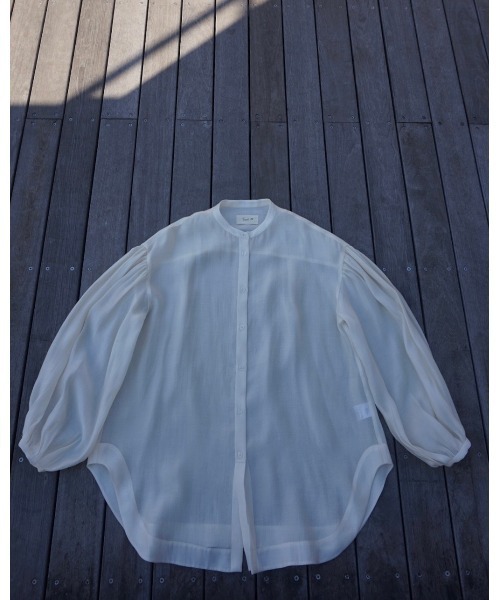 TRUNC(トランクエイティーエイト)の「Collarless Long sleeves Sheer Shirt(シャツ/ブラウス・レディース・オフホワイト/ブラック・FREE)」の7枚目の写真