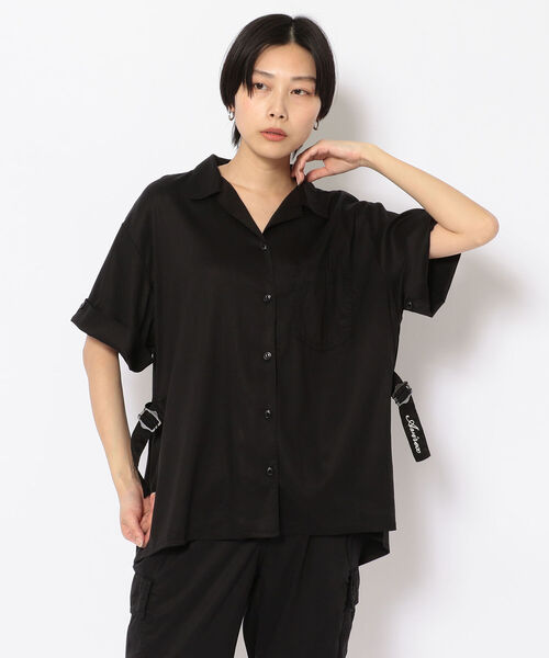 AVIREX(アヴィレックス)の「HALF SLEEVE WING-COLLARD TENCEL SHIRT/ ハーフスリーブ ウィングカラーテンセルシャツ(シャツ/ブラウス・レディース・ブラック/オリーブ/アイボリー・FREE)」の3枚目の写真
