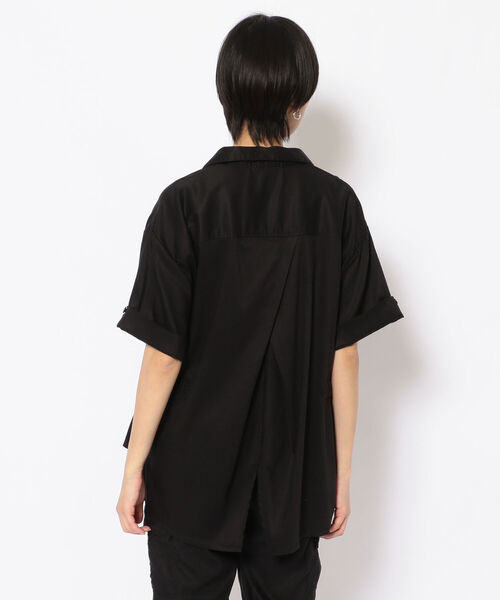 AVIREX(アヴィレックス)の「HALF SLEEVE WING-COLLARD TENCEL SHIRT/ ハーフスリーブ ウィングカラーテンセルシャツ(シャツ/ブラウス・レディース・ブラック/オリーブ/アイボリー・FREE)」の5枚目の写真