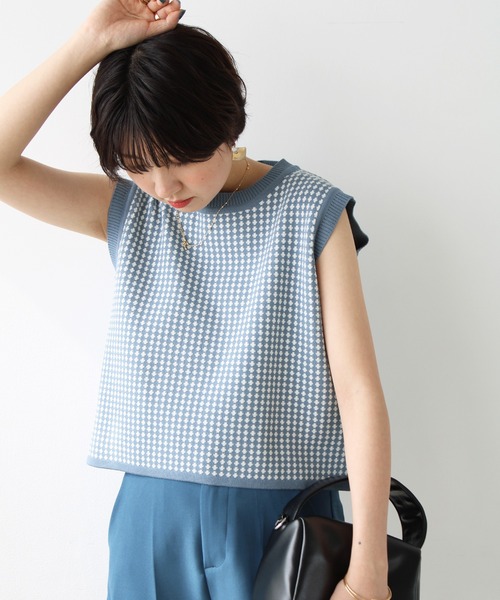 GeeRA(ジーラ)の「クロップドベストトップス(Tシャツ/カットソー・レディース・ベージュ/ブルー/ブラック・MEDIUM)」の18枚目の写真