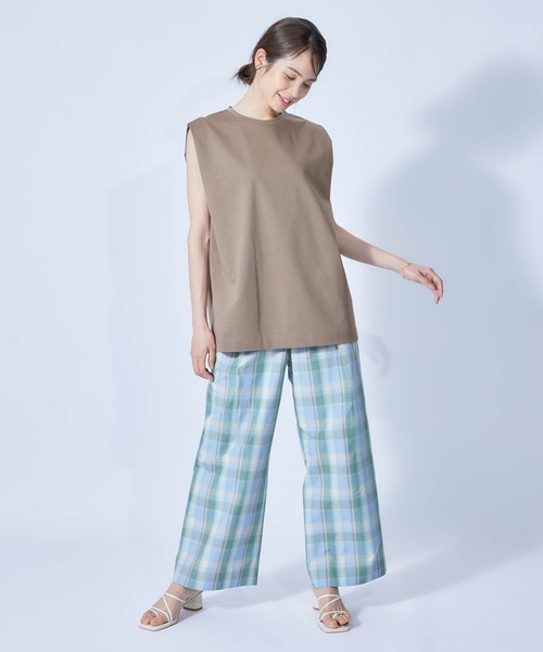 ROPE'（ロペ）の「【接触冷感・UVカット】プレミアムコットンタックノースリーブTシャツ（Tシャツ/カットソー・レディース・ブラック/ホワイト/オリーブ/ダークラベンダー/オレンジ・38）」の19枚目の写真