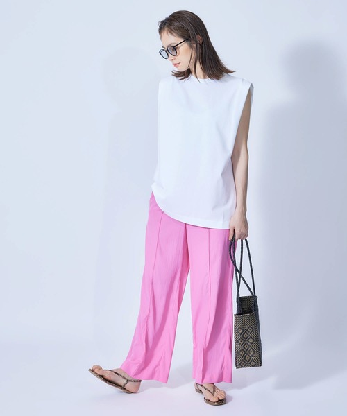 ROPE'（ロペ）の「【接触冷感・UVカット】プレミアムコットンタックノースリーブTシャツ（Tシャツ/カットソー・レディース・ブラック/ホワイト/オリーブ/ダークラベンダー/オレンジ・38）」の8枚目の写真