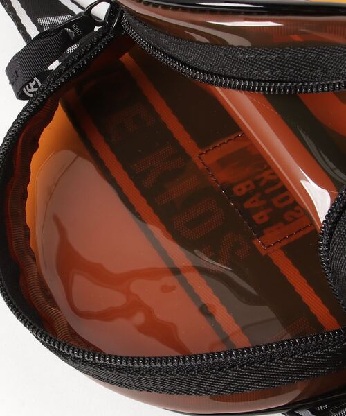 A BATHING APE（アベイシングエイプ）の「BABY MILO SHOULDER BAG K（ショルダーバッグ・キッズ・ブラウン・FREE）」の2枚目の写真