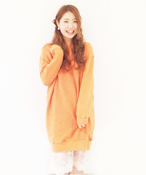 Kastane（カスタネ）の「【Kastane】ダメージ裏毛ワンピース（ワンピース・レディース・グレー/オレンジ/アイボリー・FREE）」の3枚目の写真