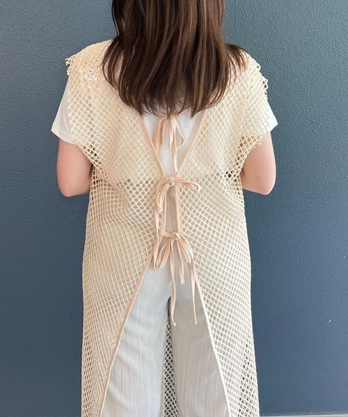 AS KNOW AS PINKY(アズノゥアズピンキー)の「メッシュが決め手ロングジレー(ベスト・レディース・ブラック/ベージュ/オフホワイト/オレンジ・FREE)」の22枚目の写真