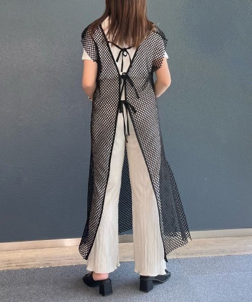 AS KNOW AS PINKY(アズノゥアズピンキー)の「メッシュが決め手ロングジレー(ベスト・レディース・ブラック/ベージュ/オフホワイト/オレンジ・FREE)」の11枚目の写真