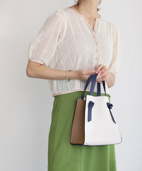 Bou Jeloud（ブージュルード）の「【WEB限定】キューブショルダーバッグ（ハンドバッグ・レディース・ブラック/モカ/A・-）」の14枚目の写真