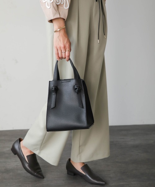 Bou Jeloud（ブージュルード）の「【WEB限定】キューブショルダーバッグ（ハンドバッグ・レディース・ブラック/モカ/A・-）」の19枚目の写真