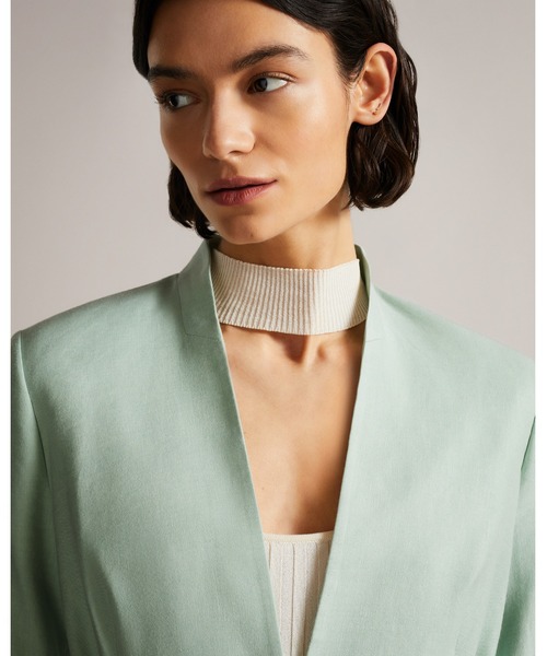 Ted Baker（テッドベーカー）の「CATERIN リボンベルト フェミニン ジャケット（ノーカラージャケット・レディース・ライトブルー・1/0）」の4枚目の写真