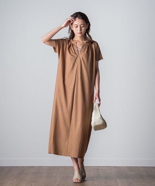 socolla(ソコラ)の「【socolla】フレンチスリーブカフタンワンピース(ワンピース・レディース・レッド/ブラウン/ブラック/グリーン・M)」の6枚目の写真