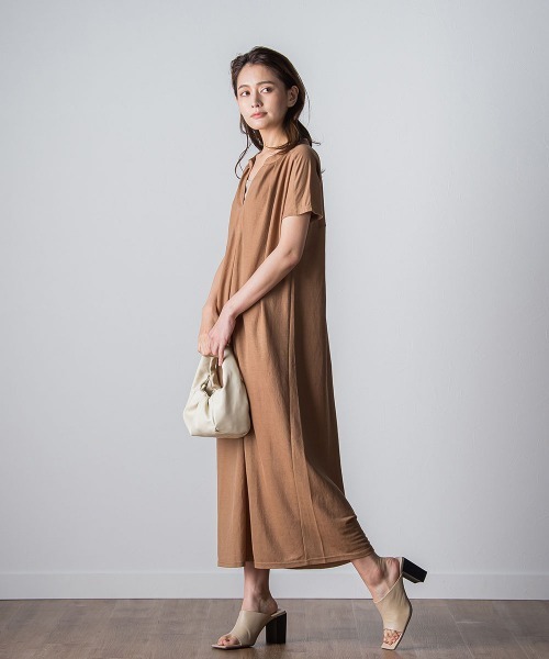 socolla(ソコラ)の「【socolla】フレンチスリーブカフタンワンピース(ワンピース・レディース・レッド/ブラウン/ブラック/グリーン・M)」の7枚目の写真