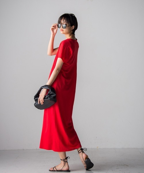 socolla(ソコラ)の「【socolla】フレンチスリーブカフタンワンピース(ワンピース・レディース・レッド/ブラウン/ブラック/グリーン・M)」の15枚目の写真