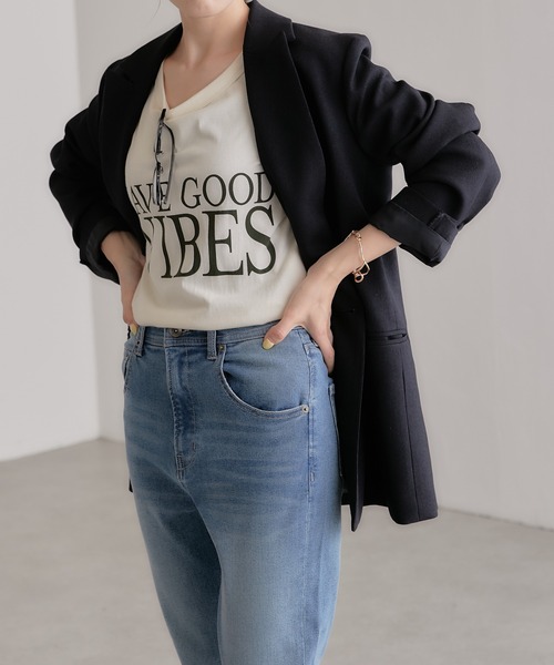 COLLAGE GALLARDAGALANTE（コラージュガリャルダガランテ）の「大人ロゴ/プリントTシャツ/手洗い可（Tシャツ/カットソー・レディース・チャコールグレー/アイボリー・FREE）」の12枚目の写真