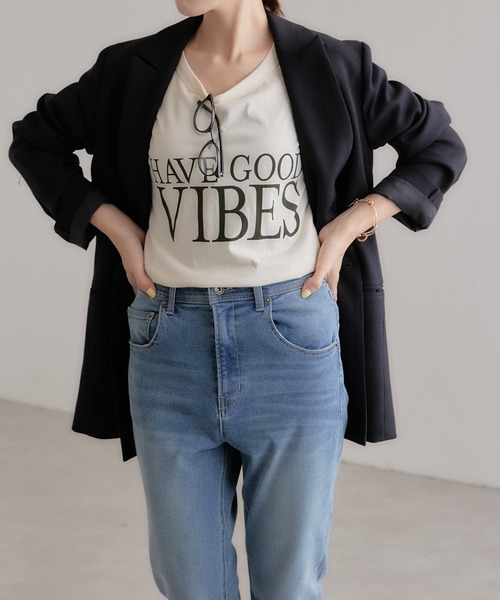 COLLAGE GALLARDAGALANTE（コラージュガリャルダガランテ）の「大人ロゴ/プリントTシャツ/手洗い可（Tシャツ/カットソー・レディース・チャコールグレー/アイボリー・FREE）」の22枚目の写真