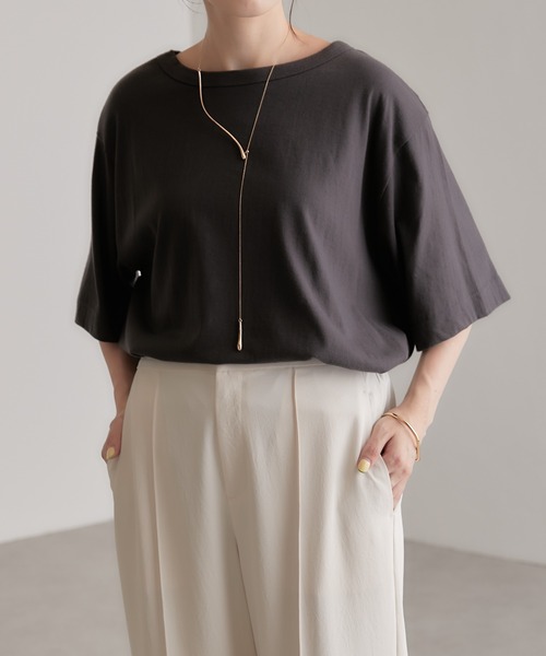 COLLAGE GALLARDAGALANTE（コラージュガリャルダガランテ）の「大人ロゴ/プリントTシャツ/手洗い可（Tシャツ/カットソー・レディース・チャコールグレー/アイボリー・FREE）」の9枚目の写真