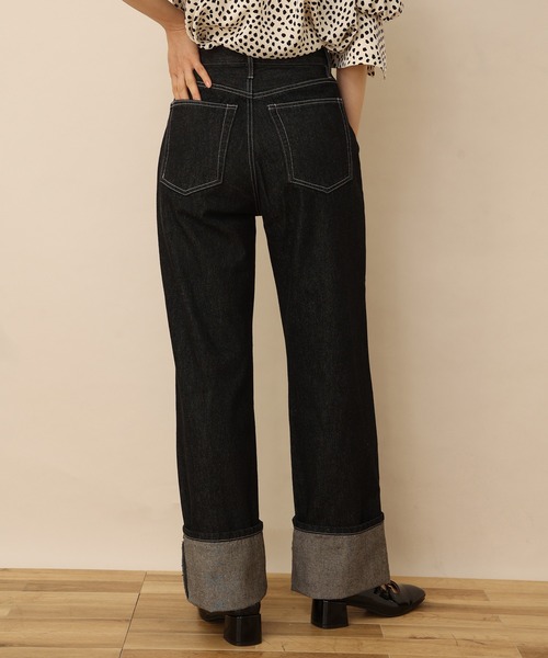 one after another NICE CLAUP(ワンアフターアナザーナイスクラップ)の「折り返しストレートデニムパンツ(デニムパンツ・レディース・ブラック/ブルー/ネイビー・SMALL/MEDIUM)」の15枚目の写真
