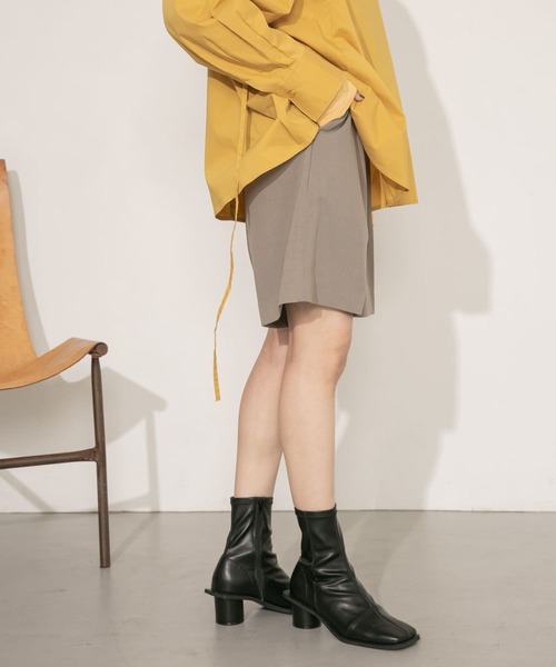 KBF（ケイビーエフ）の「ワンタックショートパンツ（その他パンツ・レディース・ライトベージュ/カーキ/グレー系その他/ブラック・ONE）」の13枚目の写真