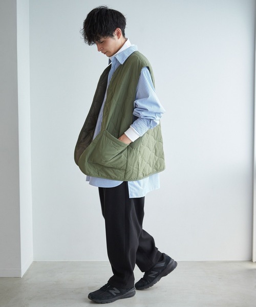 LOWRYS FARM（ローリーズファーム）の「キルティングＺＩＰベスト　343189（ダウンベスト・メンズ・ブラック/グリーン・MEDIUM/LARGE）」の5枚目の写真