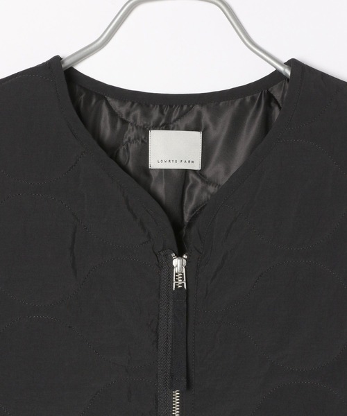 LOWRYS FARM（ローリーズファーム）の「キルティングＺＩＰベスト　343189（ダウンベスト・メンズ・ブラック/グリーン・MEDIUM/LARGE）」の13枚目の写真