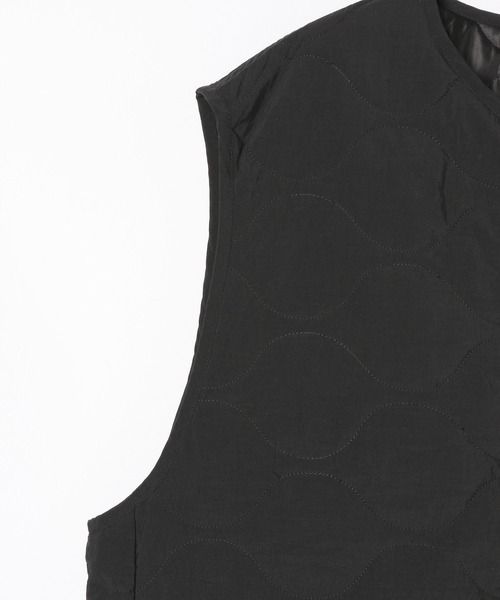 LOWRYS FARM（ローリーズファーム）の「キルティングＺＩＰベスト　343189（ダウンベスト・メンズ・ブラック/グリーン・MEDIUM/LARGE）」の14枚目の写真