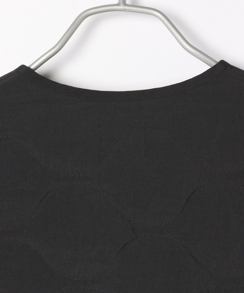 LOWRYS FARM（ローリーズファーム）の「キルティングＺＩＰベスト　343189（ダウンベスト・メンズ・ブラック/グリーン・MEDIUM/LARGE）」の19枚目の写真