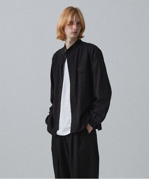Iroquois(イロコイ)の「T/R GABERDINE SH(シャツ/ブラウス・メンズ・ワインレッド/イエロー/ラベンダー/ブラック・2/1/3)」の2枚目の写真