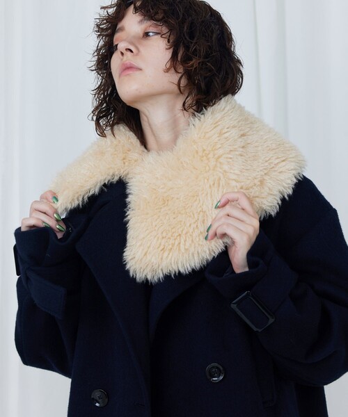 Firsthand（ファーストハンド）の「Firsthand/ファーストハンド Ecofur Collar Muffler / エコファーカラーマフラー / つけ襟（付け襟・レディース・ブラック/グレー/オフホワイト・ONE SIZE）」の13枚目の写真