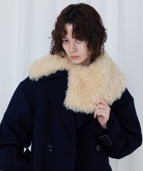 Firsthand（ファーストハンド）の「Firsthand/ファーストハンド Ecofur Collar Muffler / エコファーカラーマフラー / つけ襟（付け襟・レディース・ブラック/グレー/オフホワイト・ONE SIZE）」の10枚目の写真