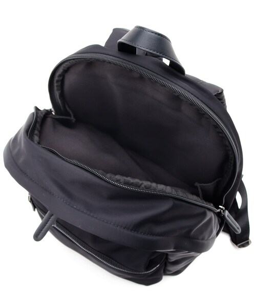 UNTITLED（アンタイトル）の「◆【PC収納可能】ナイロンバックパック（バックパック/リュック・レディース・ブラック・99）」の10枚目の写真