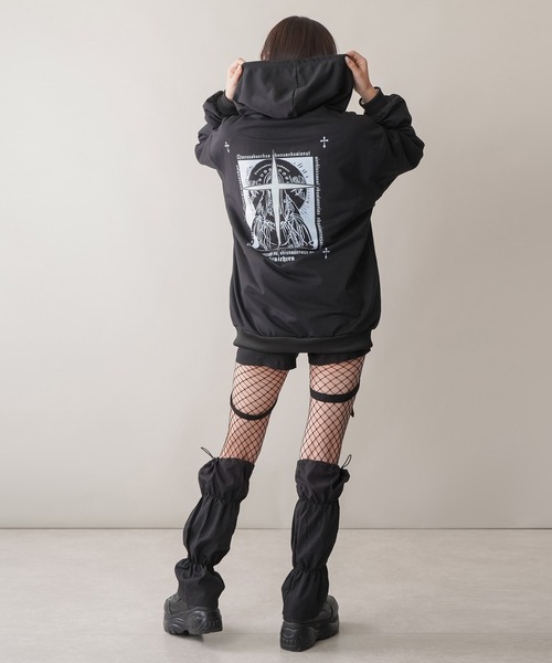 SPINNS（スピンズ）の「マリアバックプリントデザイン 裏毛ビッグ